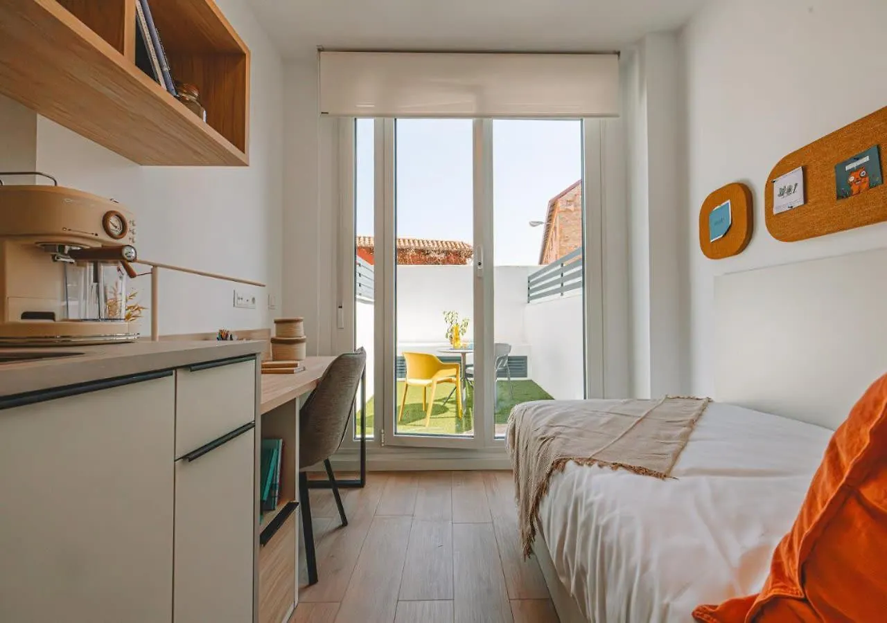 Yugo Granada Apartment