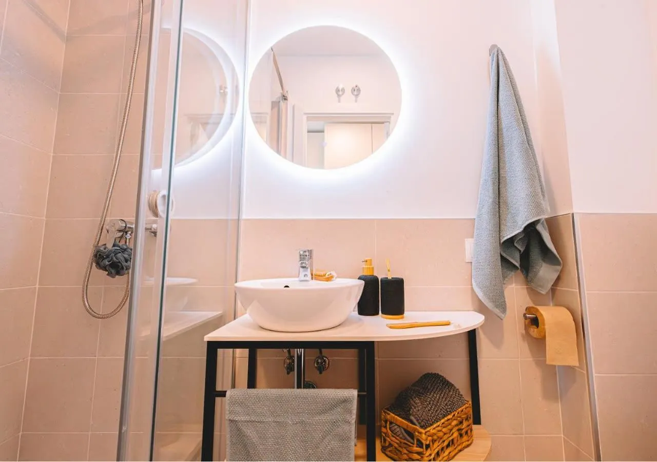 Yugo Granada Apartment Spain