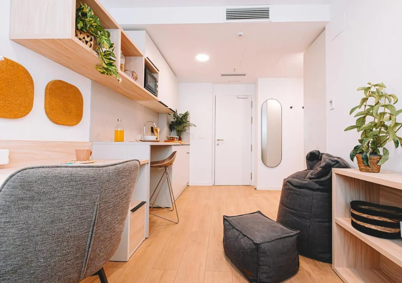 Yugo Granada Apartment